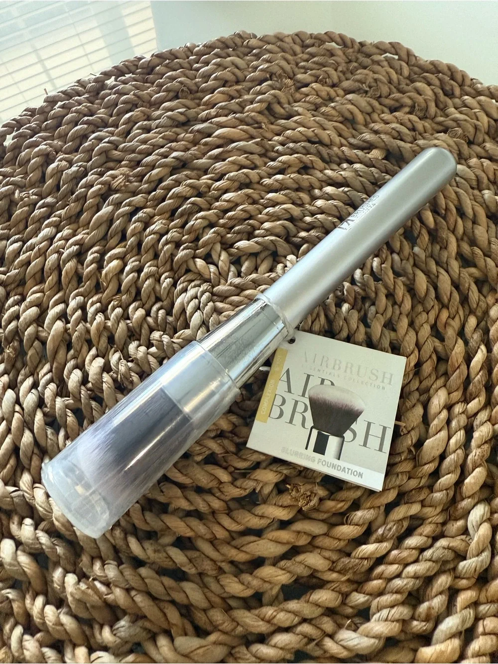 it Brushes for Ulta Blurring Foundation Airbrush Brush N101 NWT